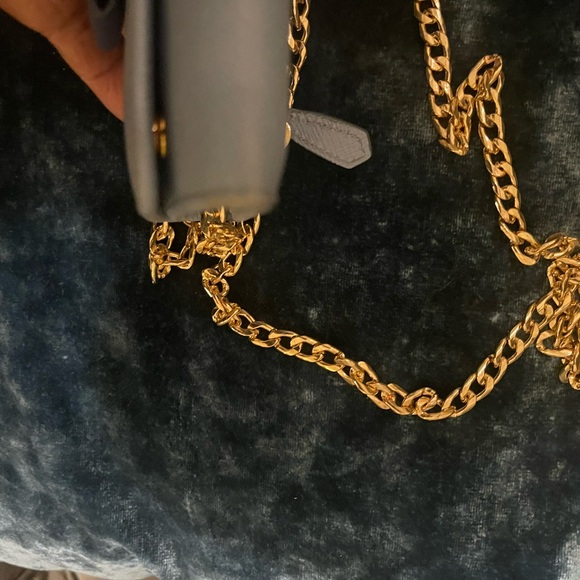 Authentic Prada Saffiano Wallet - Picture 10 of 12